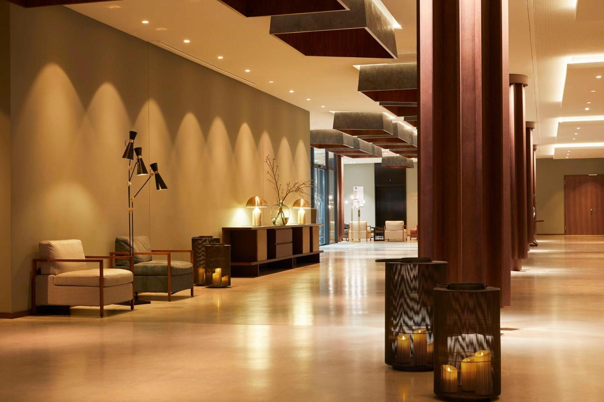 Отель Infinity & Conference Munich 4*